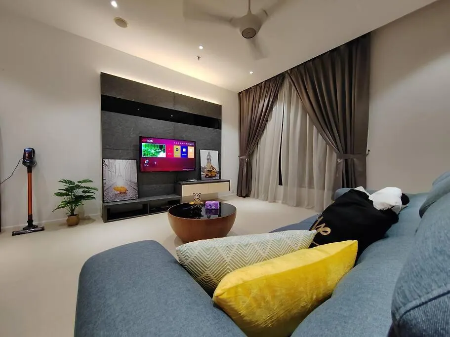 Mont Kiara Main Street Walking Distance Suwnay 163 1 Bedroom Balcony 1-3Pax